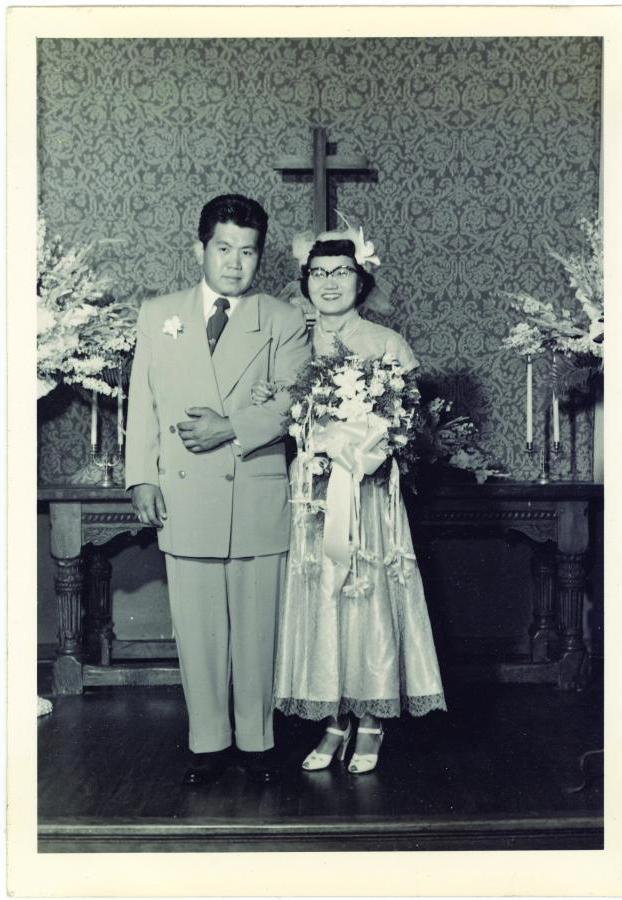 1950年8月，乔和Kikkie(野村)Mori在El Montecito长老会教堂结婚.